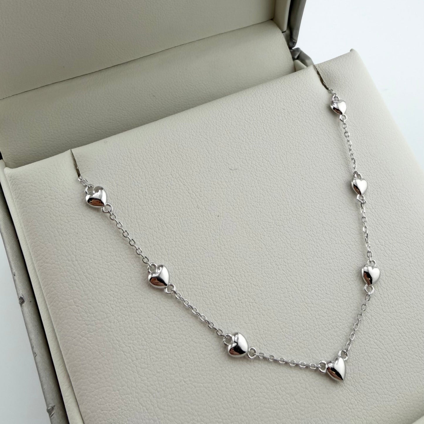 Collana con 7 cuori lucidi - Argento 925