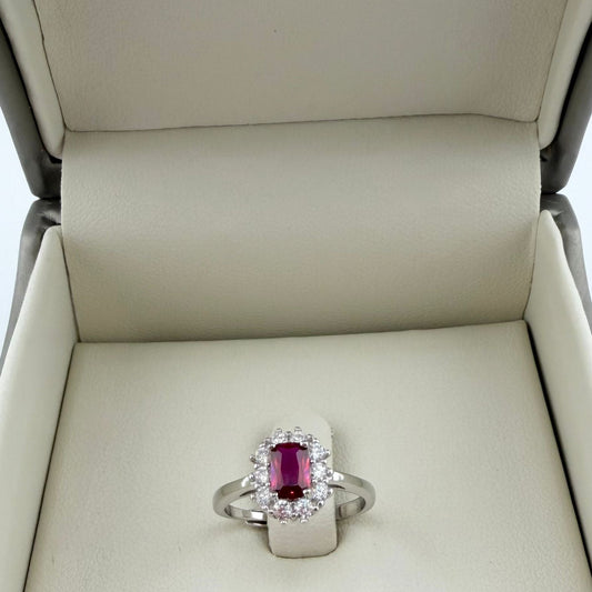Anello Kate con rettangolo rosso e zirconi bianchi - Argento 925