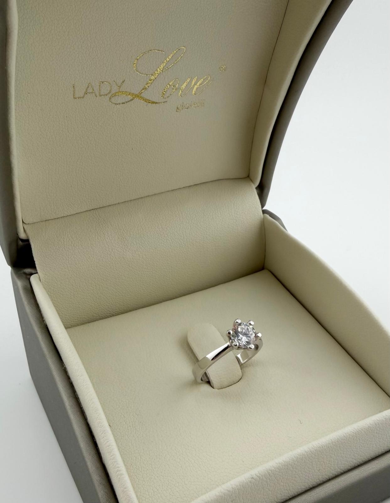 Anello solitario con zircone da 6 mm - Argento 925