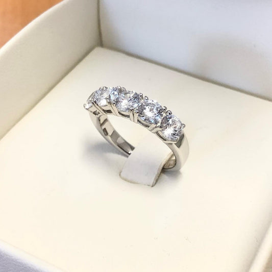 Anello Riviera con zirconi da 5 mm - Argento 925